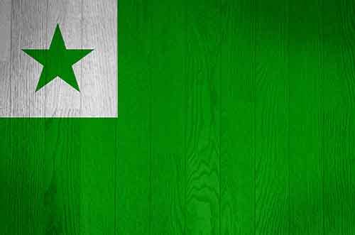 
Esperanto:
Umut Edenlerin Dili